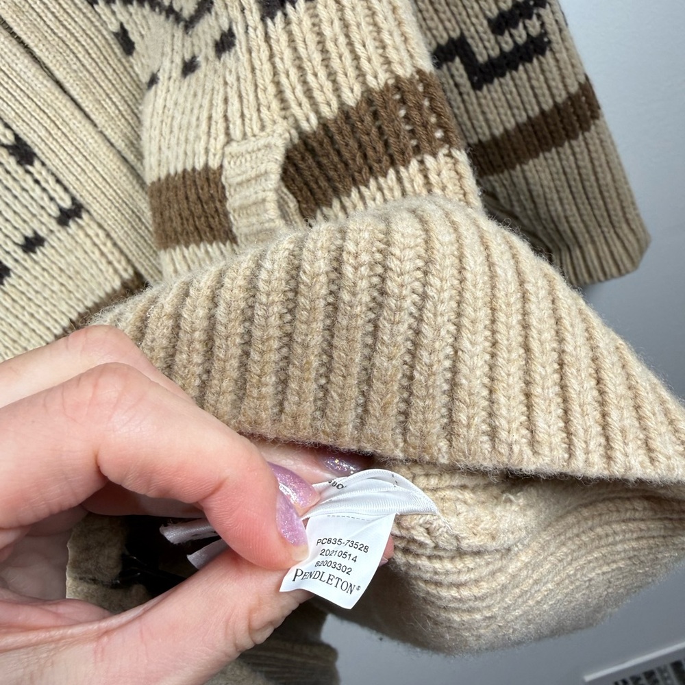 Pendleton Women’s Westerley Lambswool Cowichan Ca… - image 6